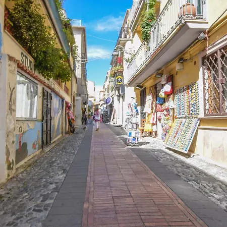 3 Bedroom Beautiful In *