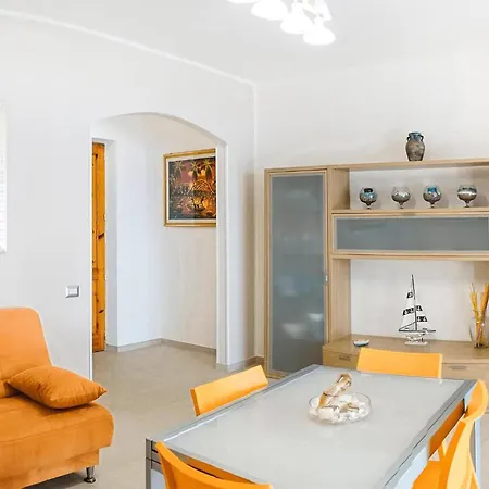 Holiday home 3 Bedroom Beautiful In *